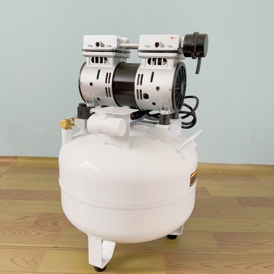 70L/min Motor de cobre Compresor de aire médico silencioso 32L Compresor dental Uso para una silla dental