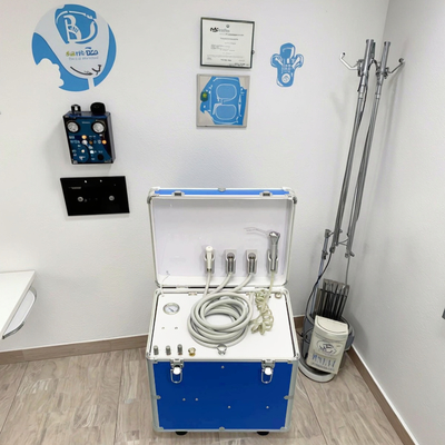 Equipo de Escuela Dental Unidad Dental Portátil Práctica de Estudiantes de Odontología Unidad de Terapia Dental Dentista Privado Carro Quirúrgico Dental