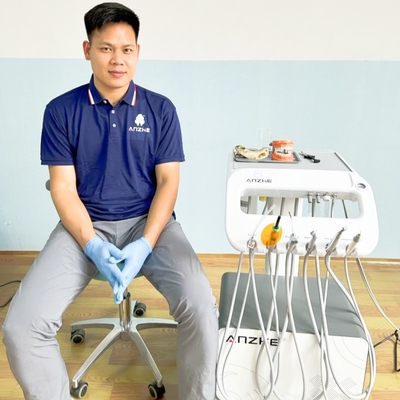 Clínica dental Utiliza unidad dental móvil con bajo ruido Construido en compresor Carritos dentales portátiles con ruedas